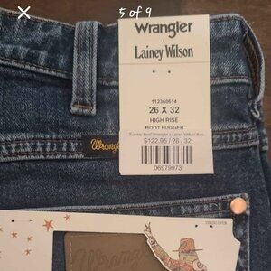 Wrangler x Lainey Wilson Jeans